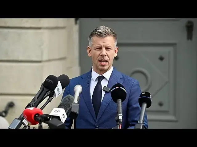 Wahlsieger Magyar fordert Rücktritt des Präsidenten 6